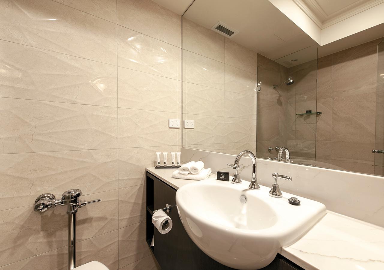 Superior Queen Suite,657594006:JPEG