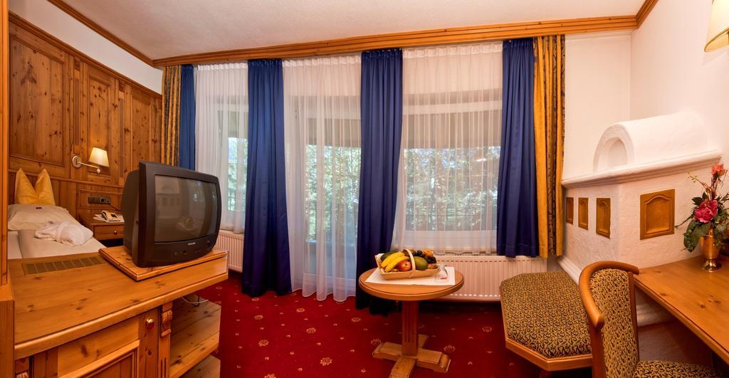 Single room 'De Luxe',830948210:JPEG