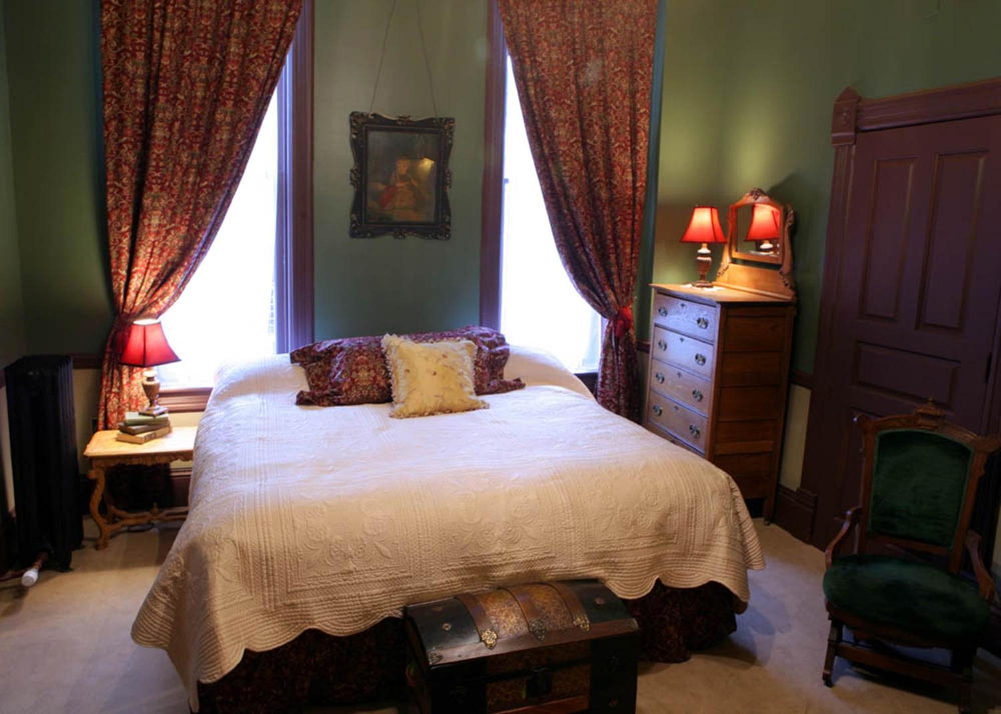 King Room - Non-Smoking,682626255:JPEG