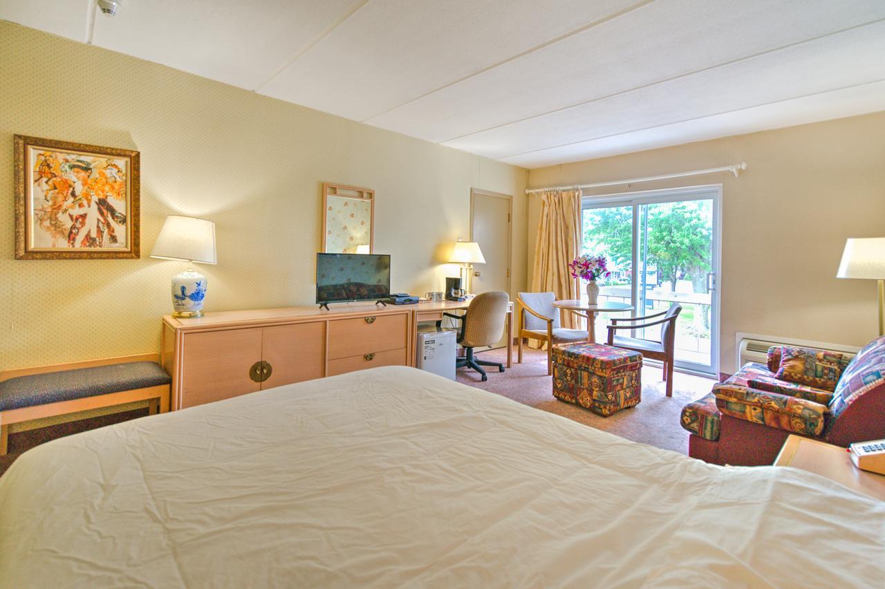 Queen Room,718446415:JPEG