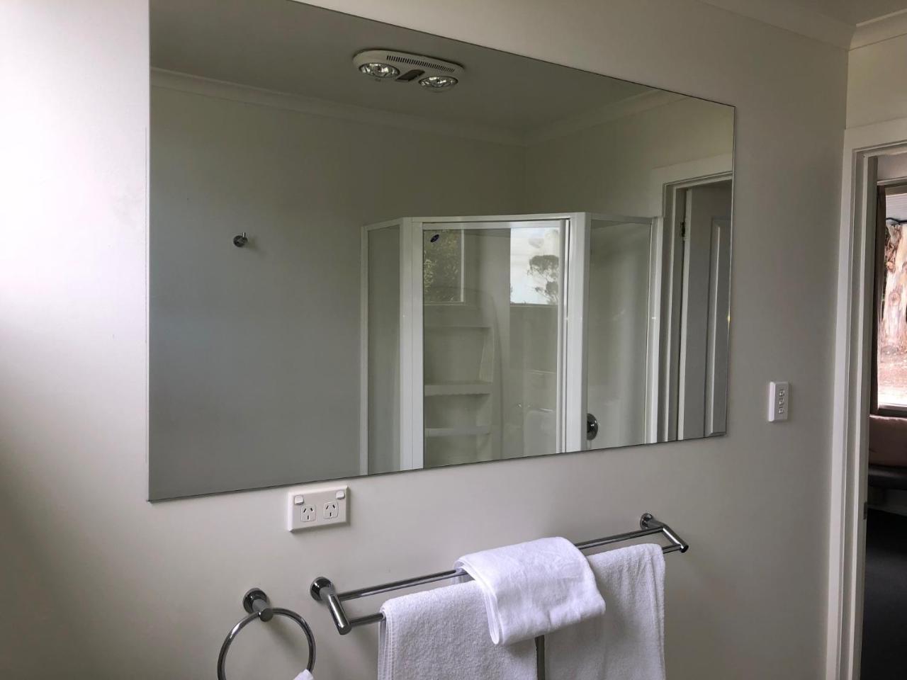 Superior Family Room,736290823:JPEG