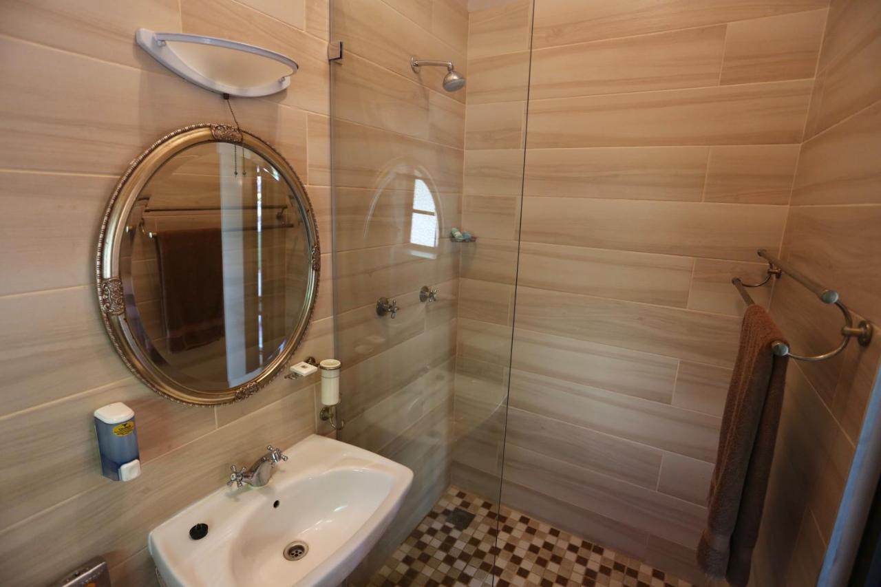 Doppelzimmer mit Poolblick