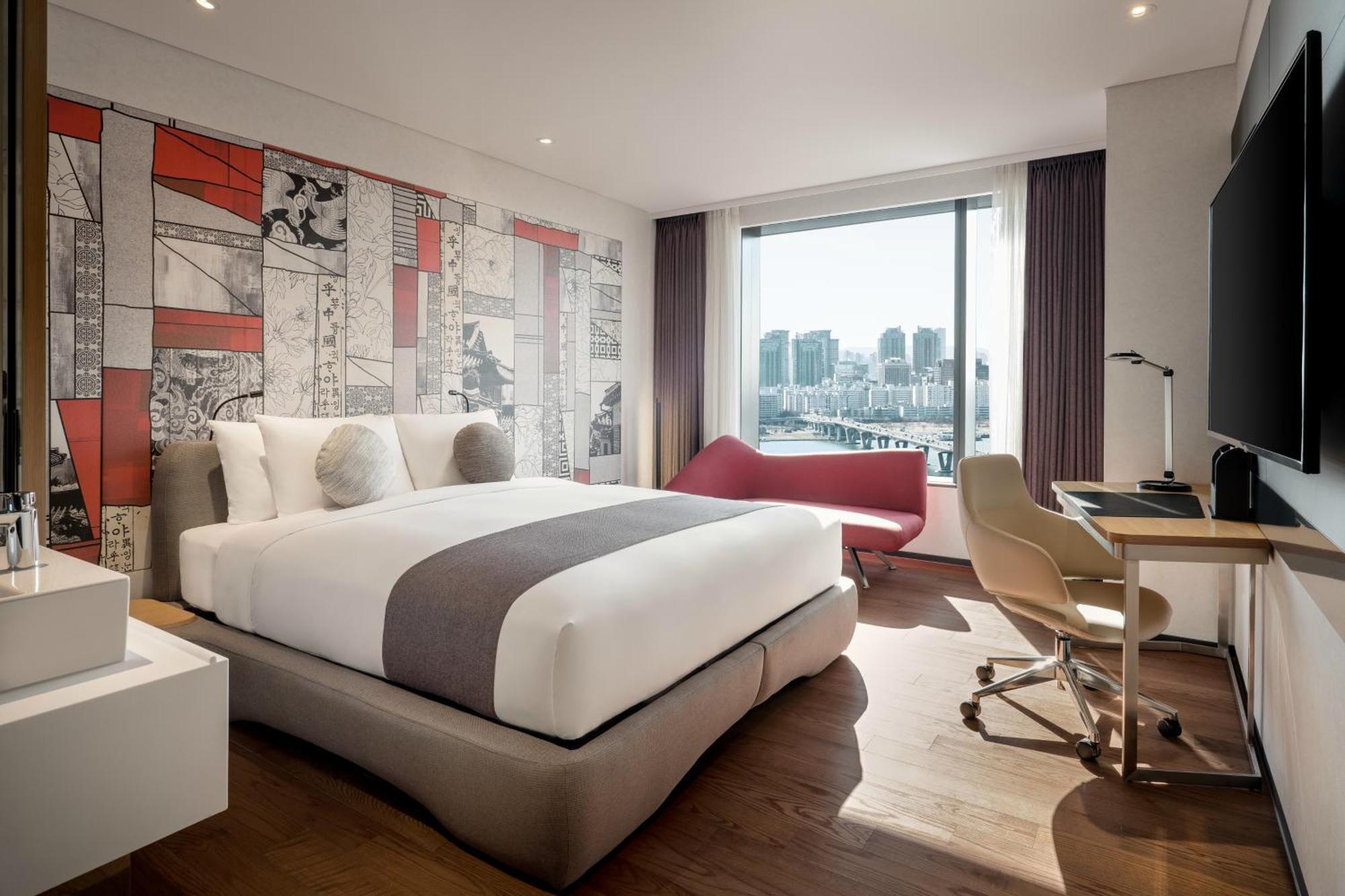 Executive Queen Room,902457079:JPEG