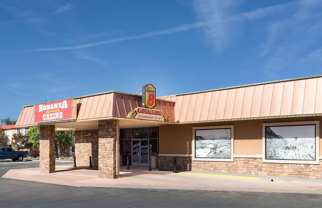 Super 8 By Wyndham Fallon-1