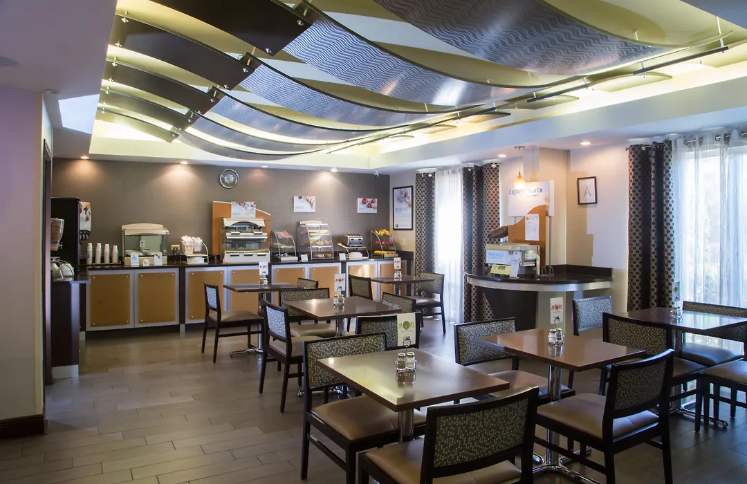 Holiday Inn Express & Suites - Oxford By Ihg-1