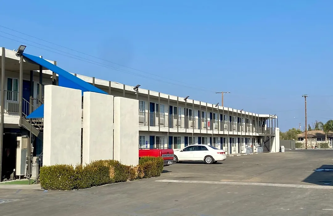 Motel 6-Delano, Ca-1