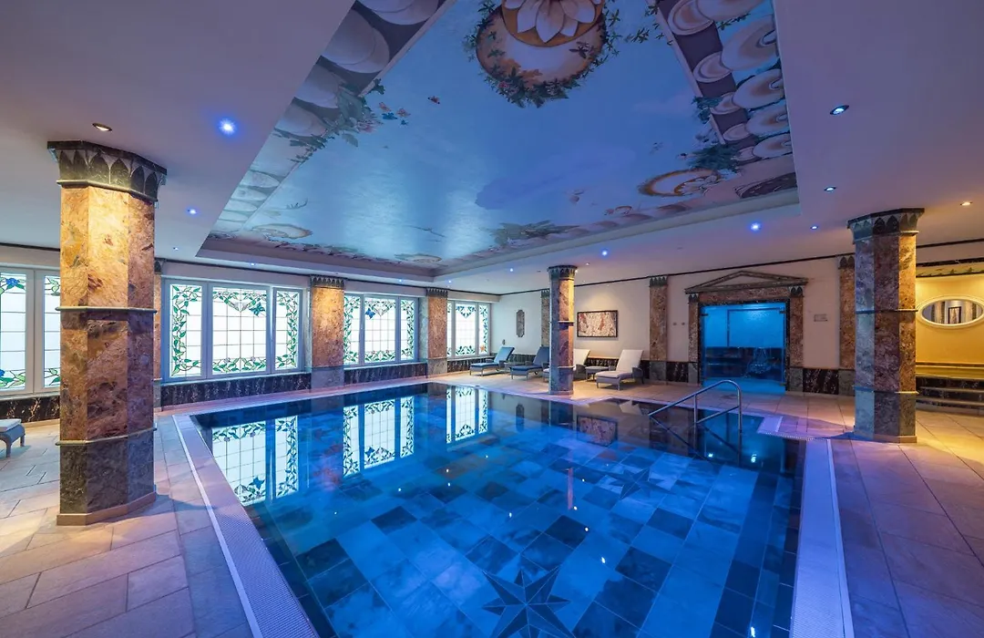 Haecker'S Hotel-1