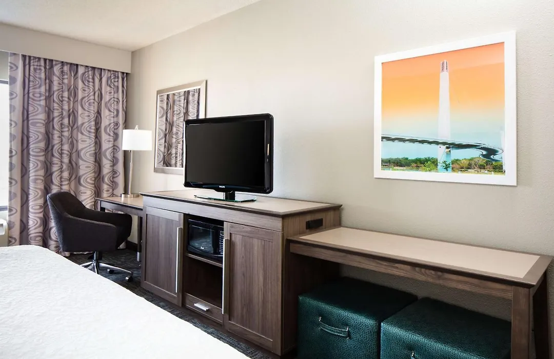 Hampton Inn Council Bluffs-1