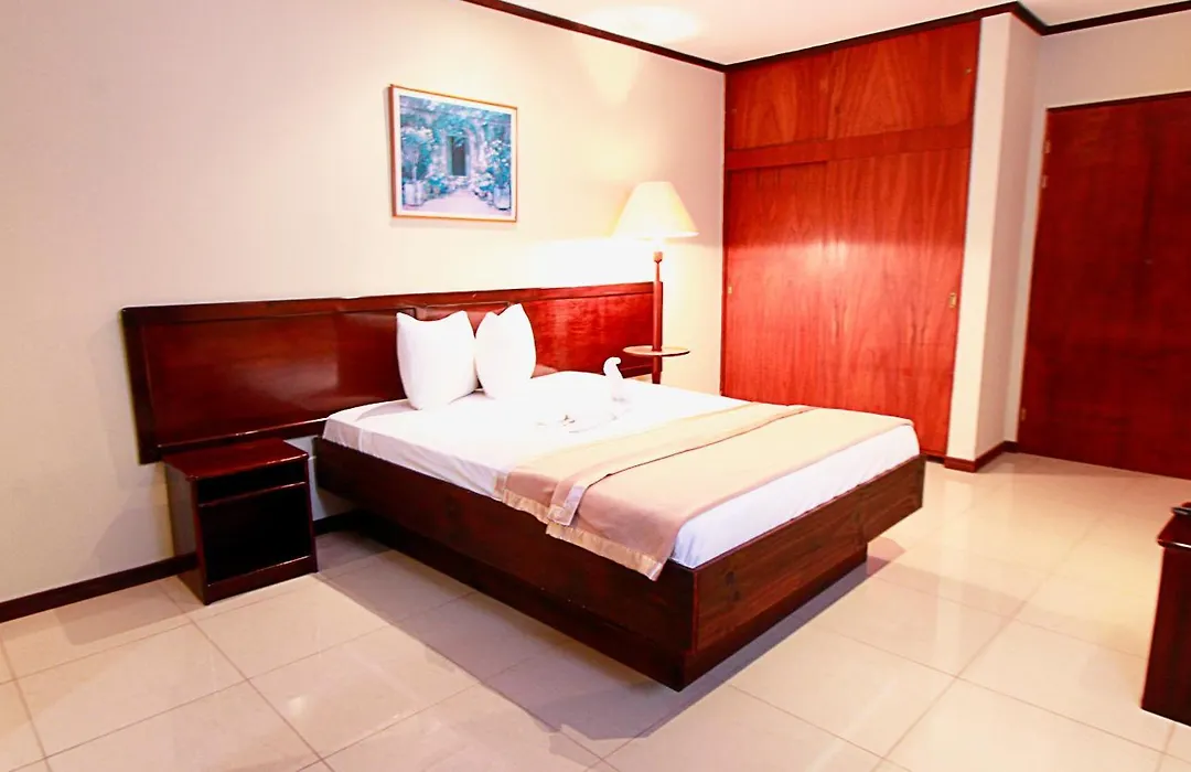 Hotel Ambassador-1
