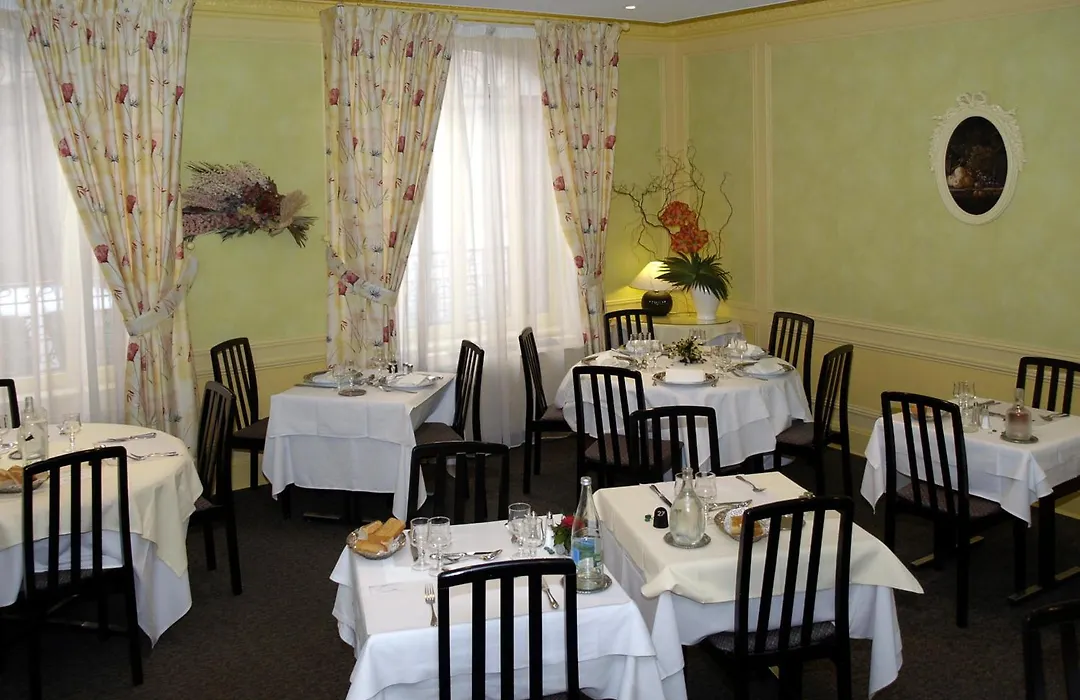 Logis Le Midland-1