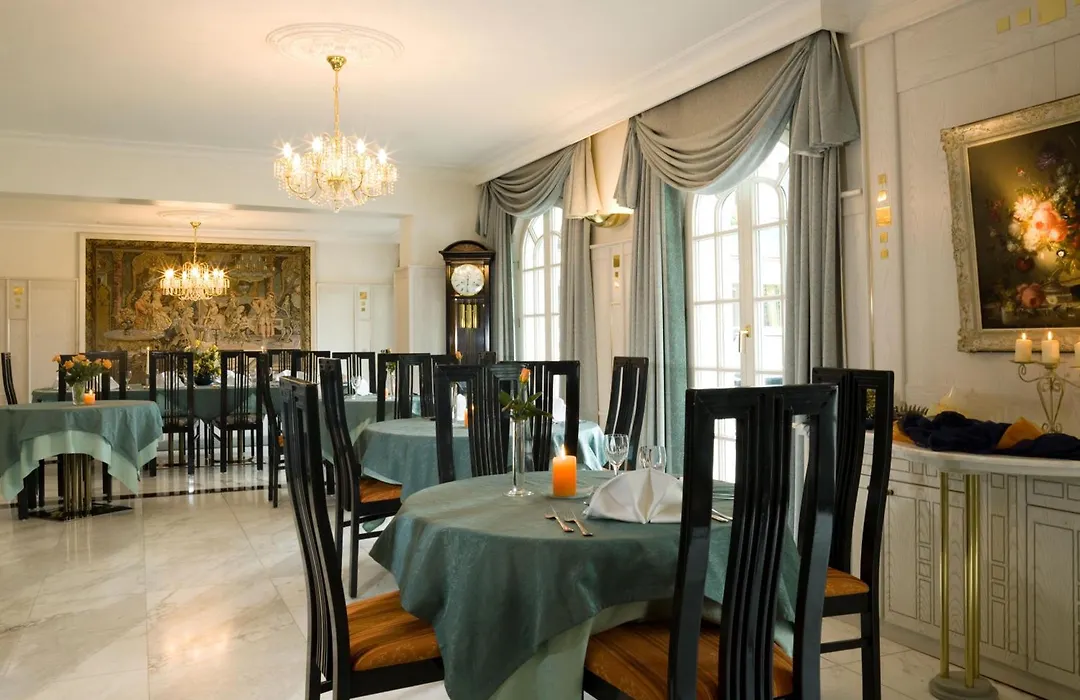 Hotel Sacher-Stoiber-1