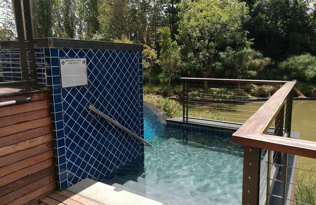 Pivot Hotel Montecasino-1