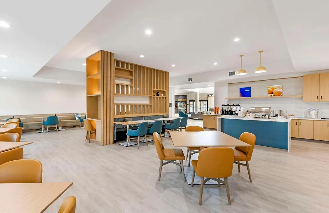 Comfort Inn & Suites Verona At Turning Stone Resort Casino-1