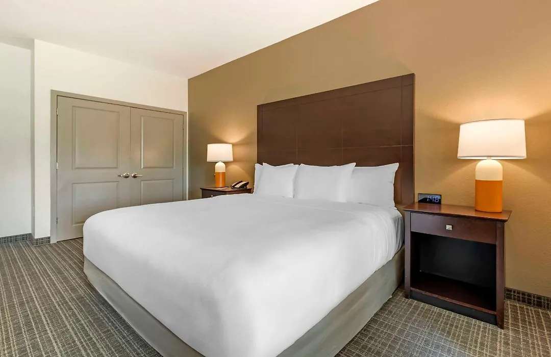 Comfort Inn & Suites Verona At Turning Stone Resort Casino-1