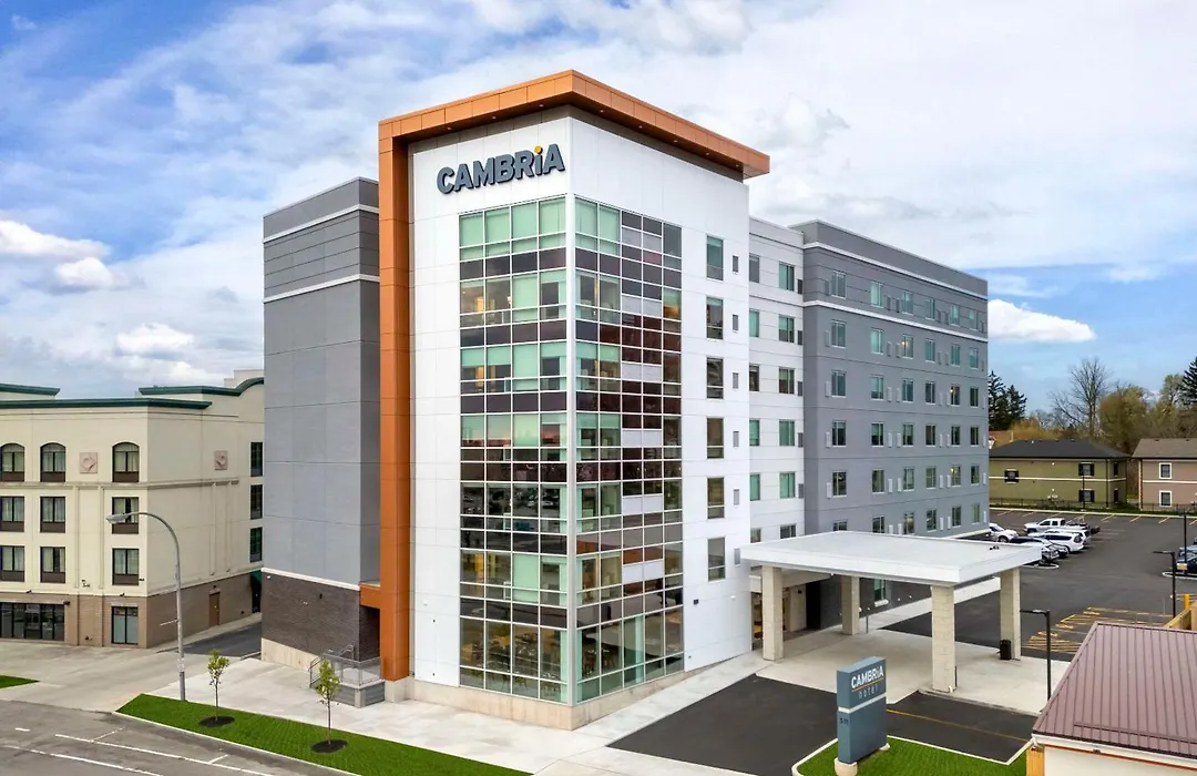 Cambria Hotel Niagara Falls-1