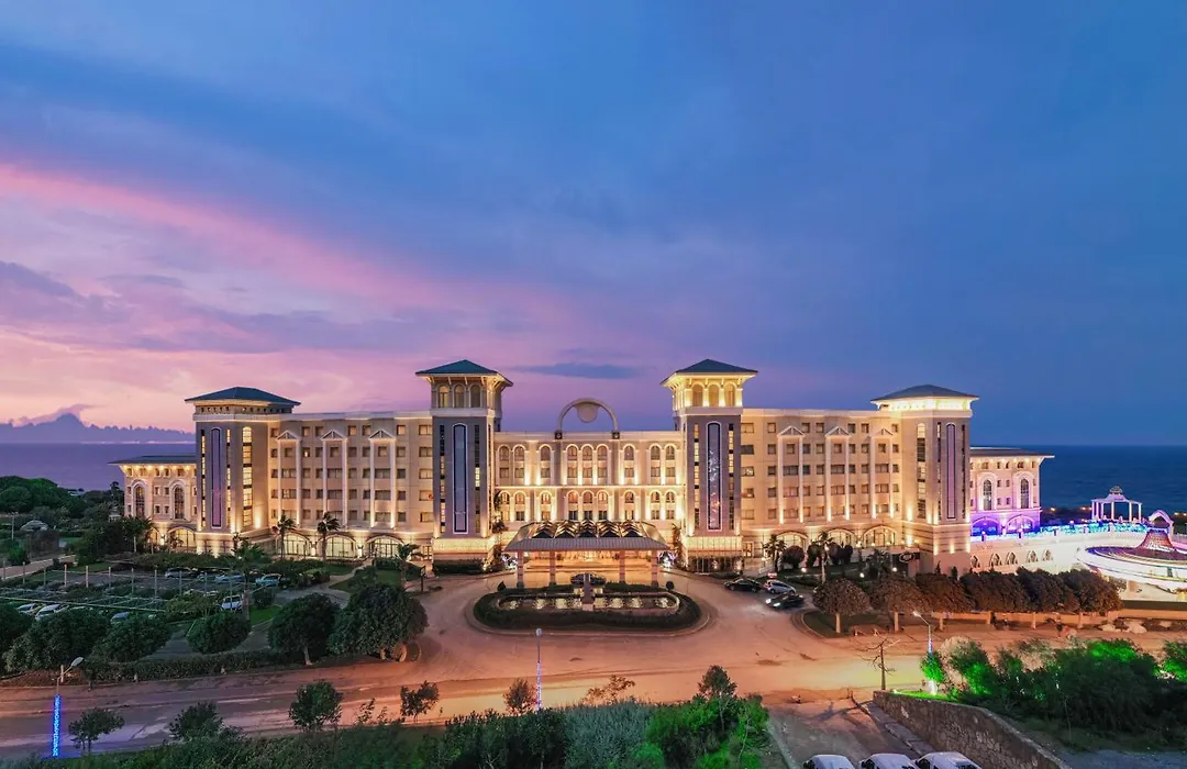 Merit Royal Premium Hotel Casino & Spa-1