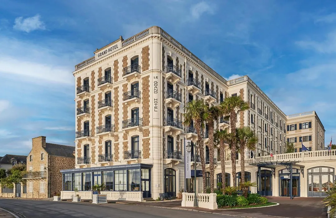 Hotel Barriere Le Grand Hotel Dinard-1