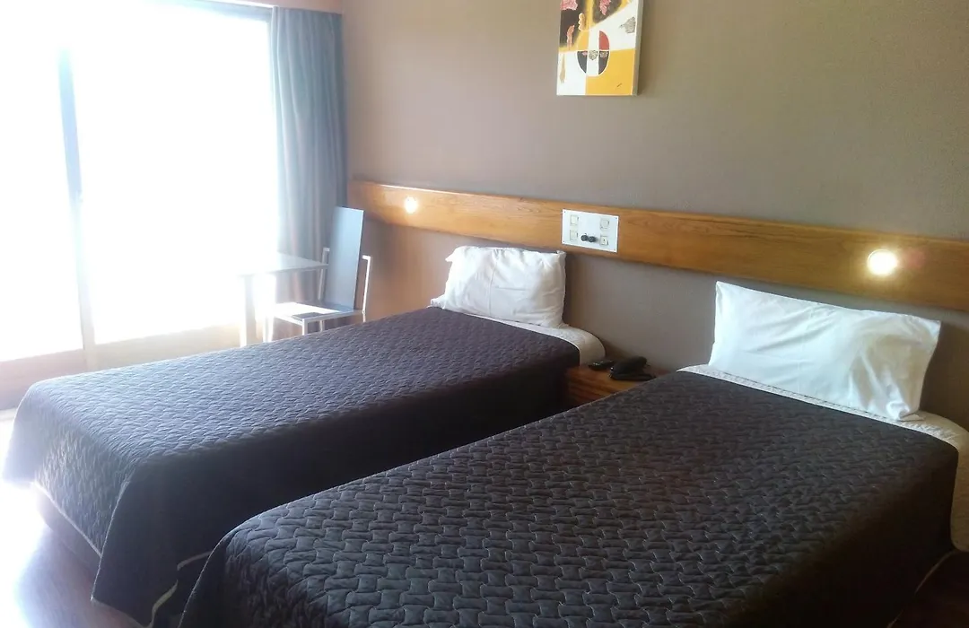 Hotel Meia Lua-1