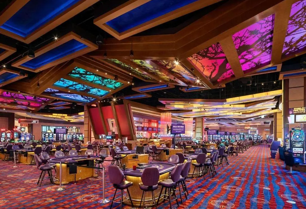 Vee Quiva Hotel & Casino-1