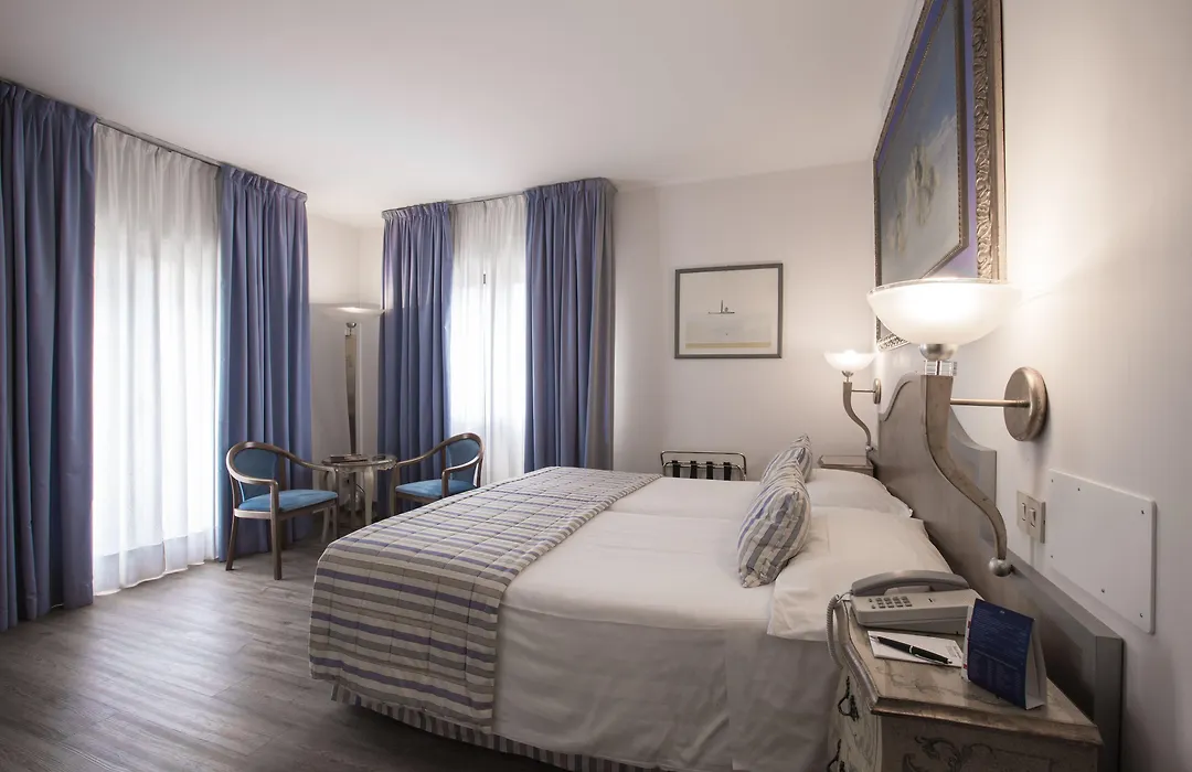 Hotel Amadeus-1