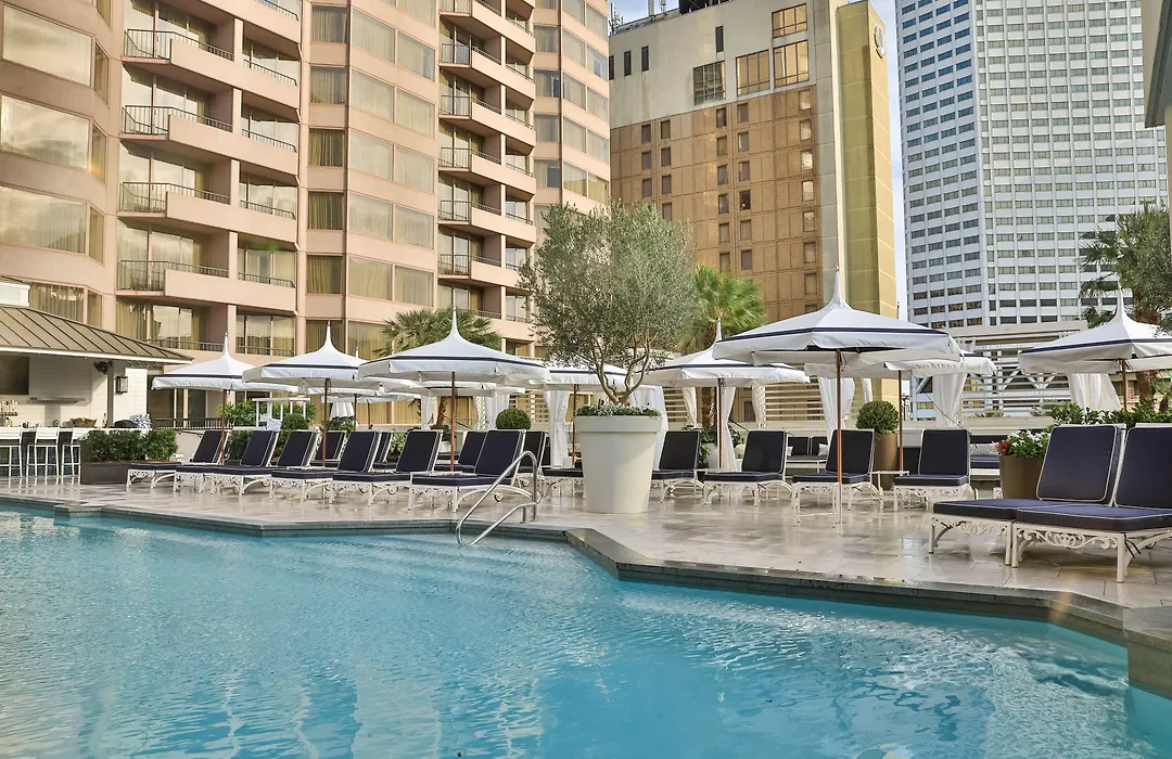 The Windsor Court-1