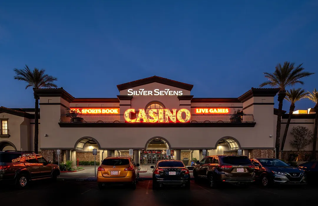 Silver Sevens Hotel And Casino, A Wyndham Garden-1