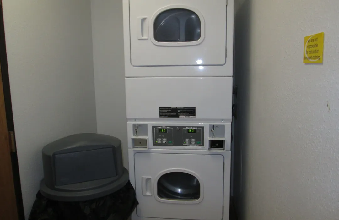 Super 8 By Wyndham Columbus-1