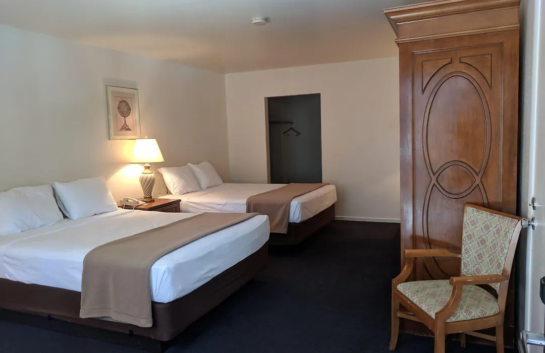 Saddle West Casino Hotel-1
