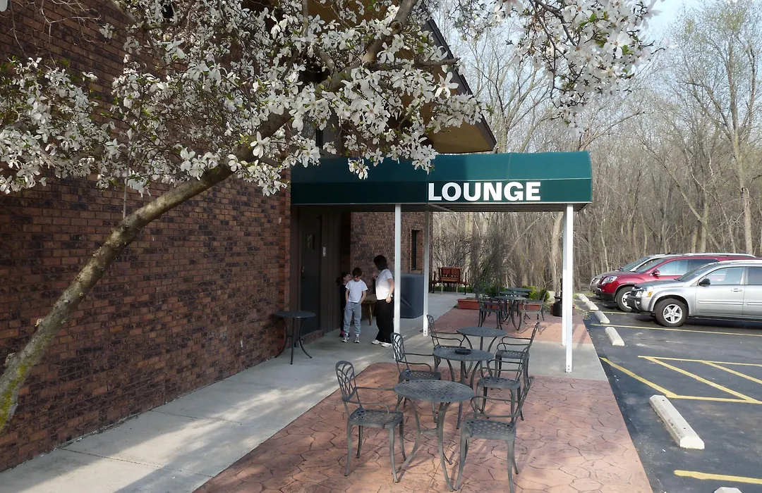 Riverbank Lodge-1