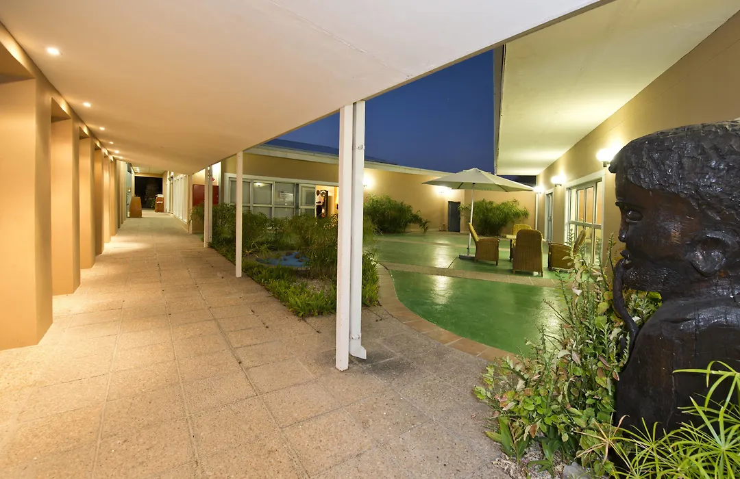 Protea Hotel By Marriott Ondangwa-1