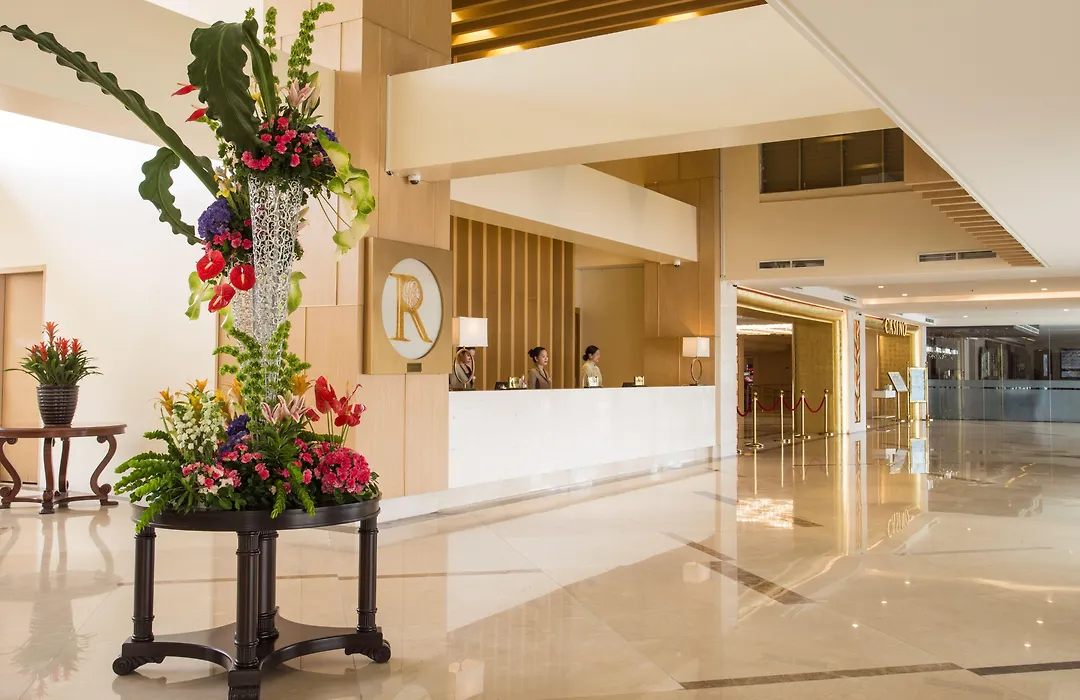 Royce Hotel & Casino-1