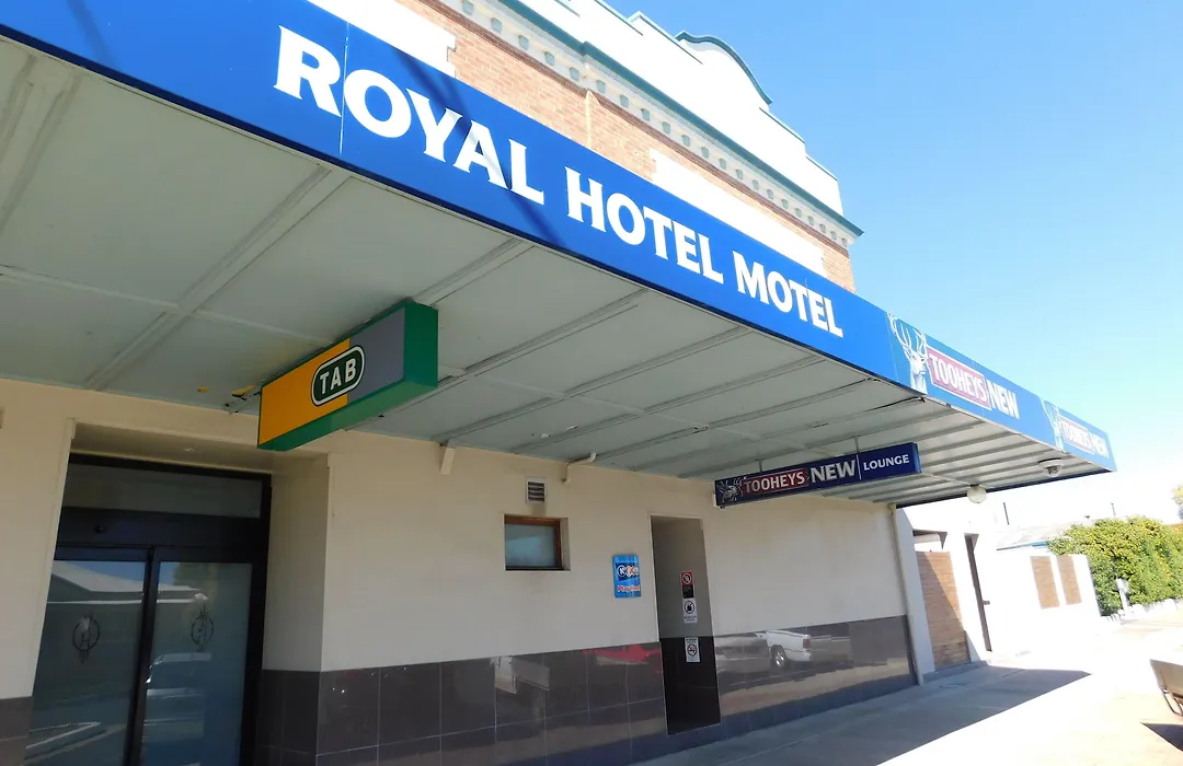 Royal Hotel-Motel-1