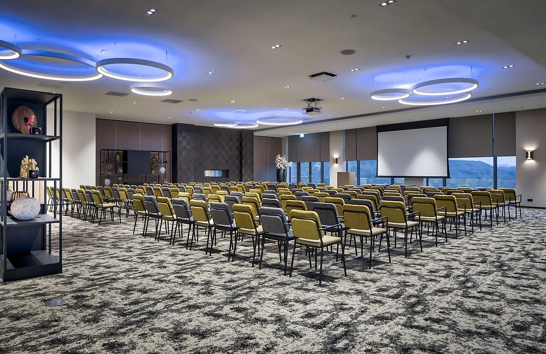 Van Der Valk Hotel Tilburg-1
