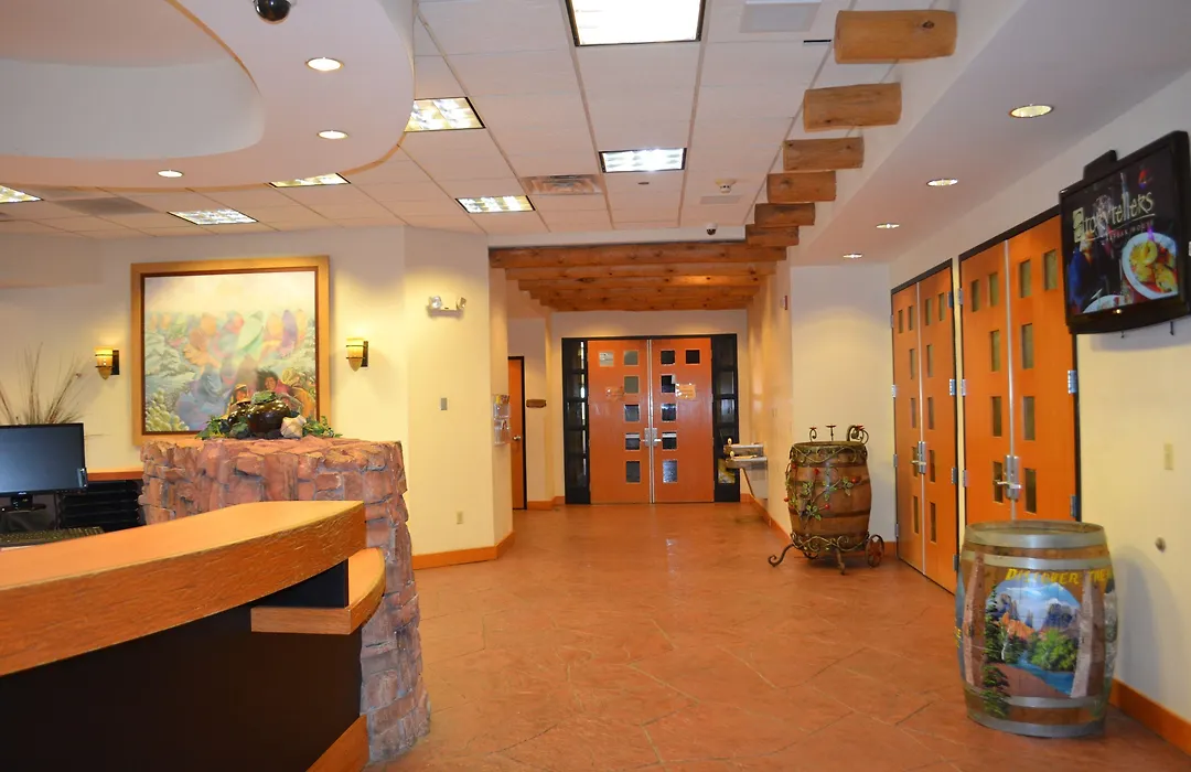 The Lodge At Cliff Castle Casino-1