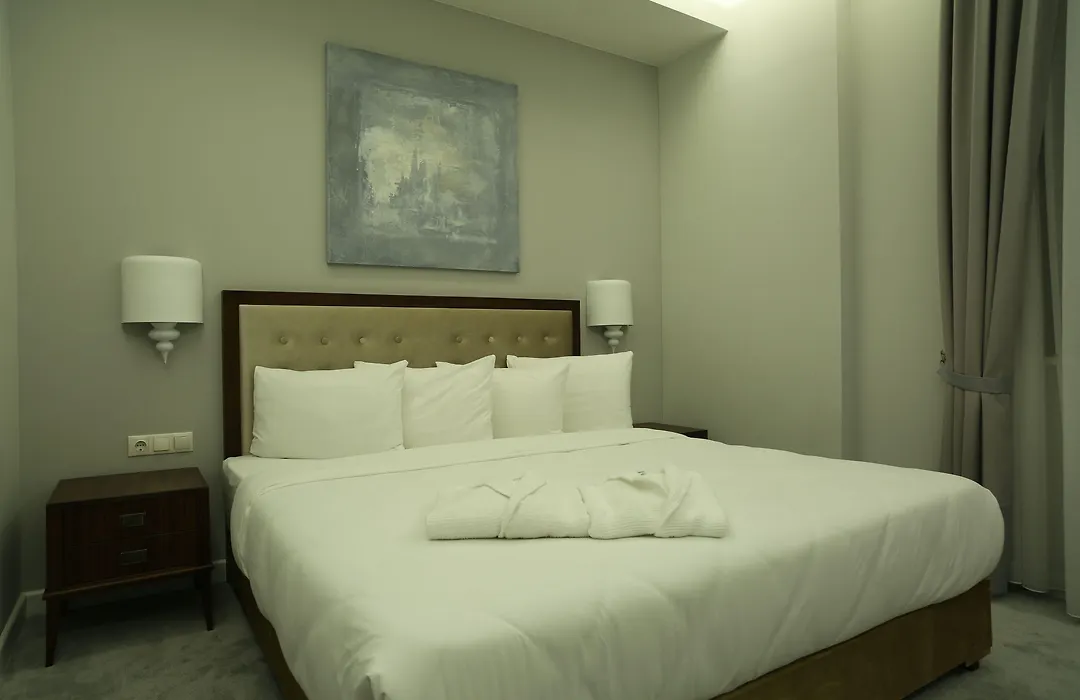Golden Palace Batumi Hotel & Casino-1