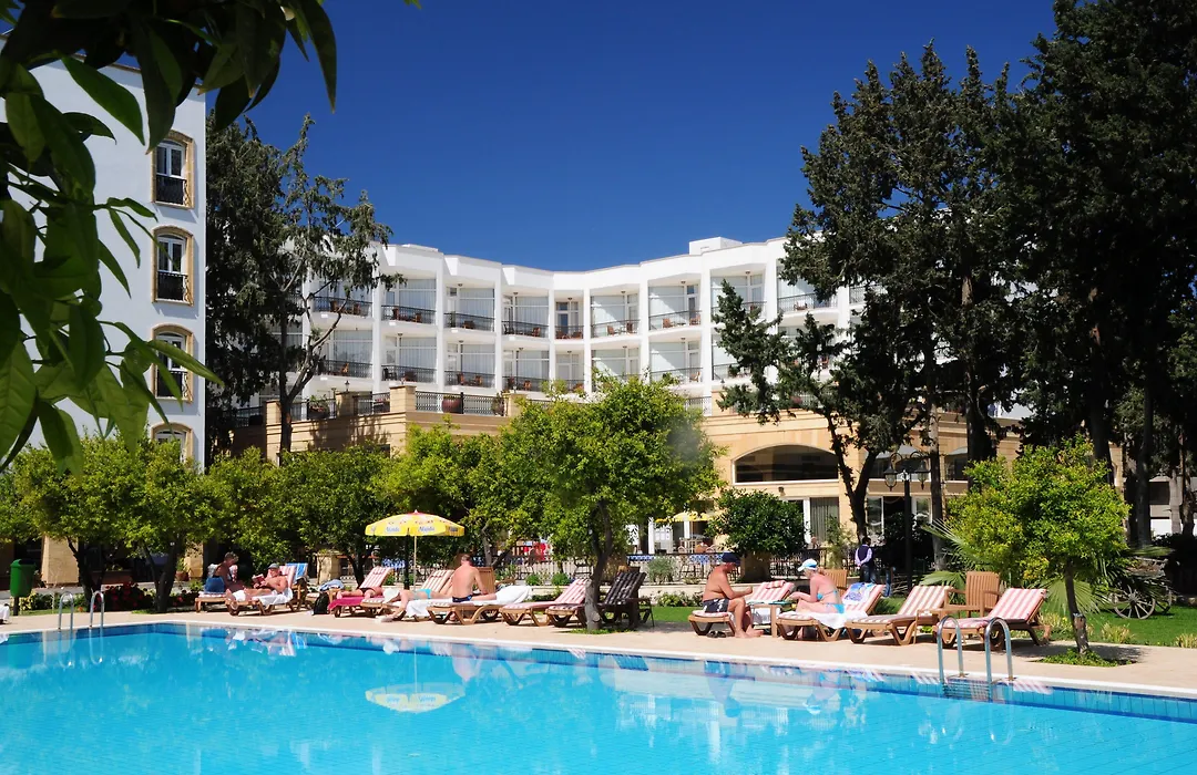 Hotel Pia Bella-1