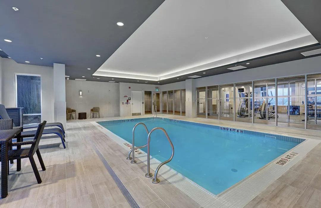 Hampton Inn Peterborough-1