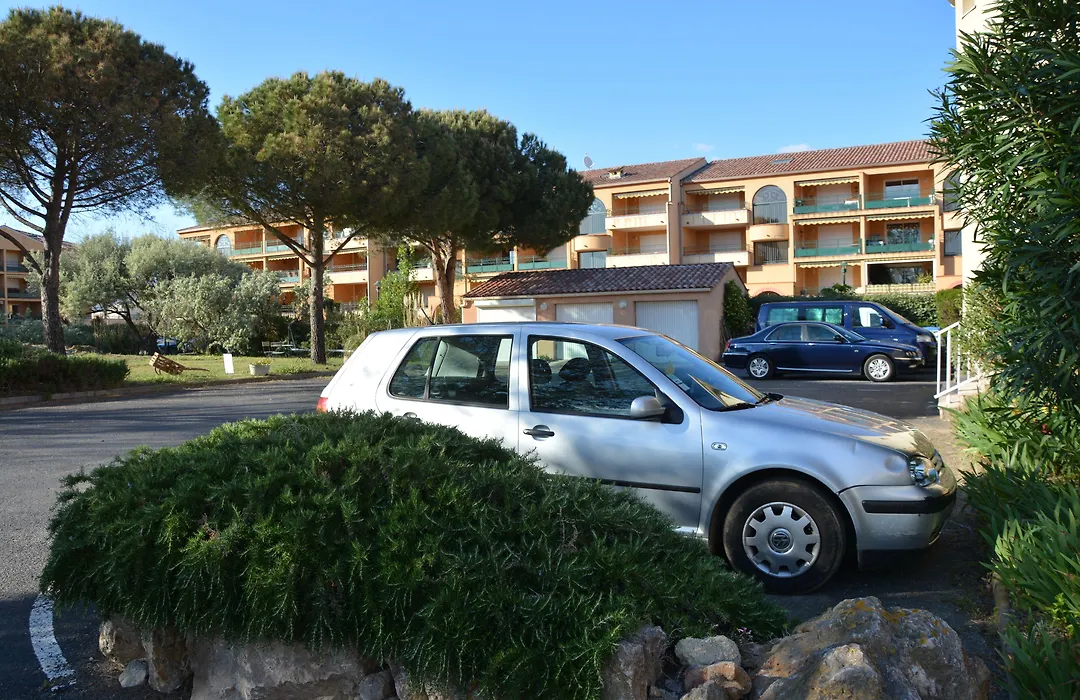 Hotel Albizzia-1