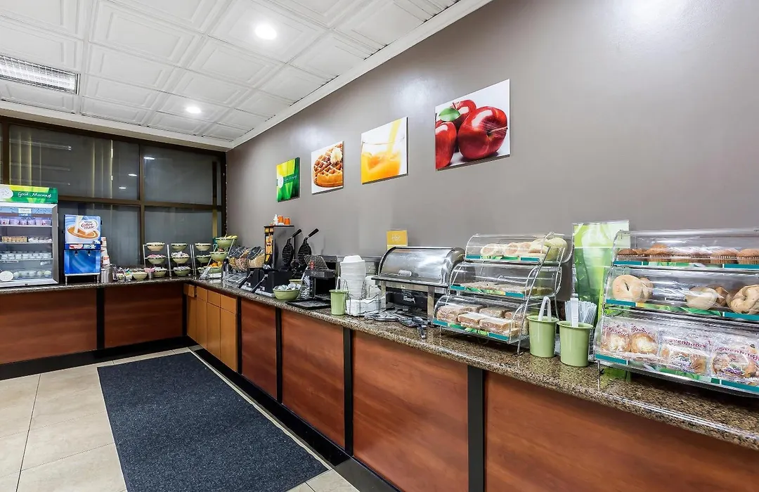Quality Inn & Suites Los Angeles Airport - Stadium District-1