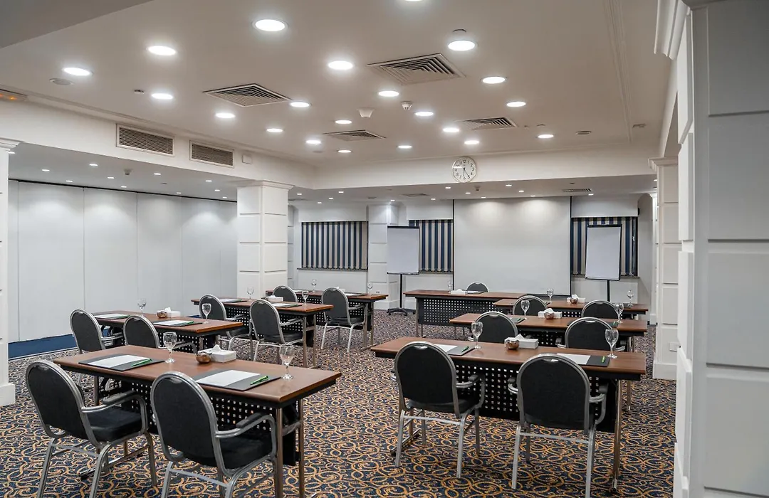 Holiday Inn & Suites - Cairo Maadi By Ihg-1