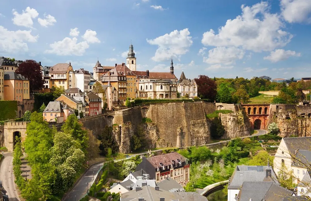Victor'S Residenz-Hotel Schloss Berg-1