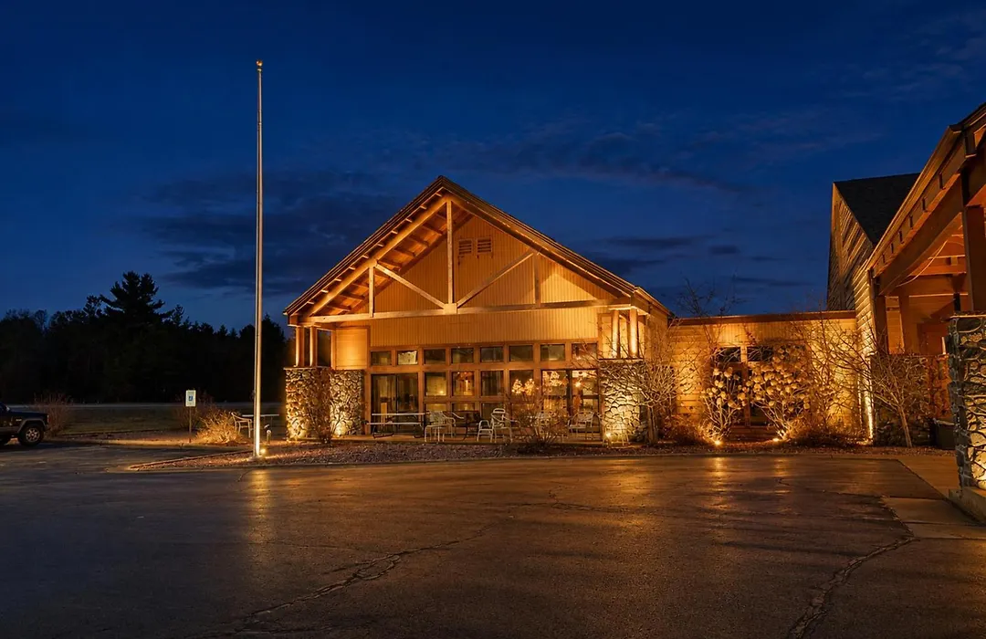 Coratel Inn & Suites By Jasper Black River Falls, Wi-1