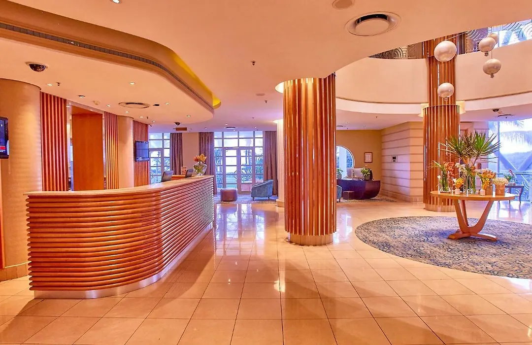 Suncoast Hotel & Towers-1