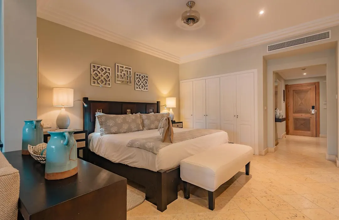 Tan Resorts Marina Cap Cana-1