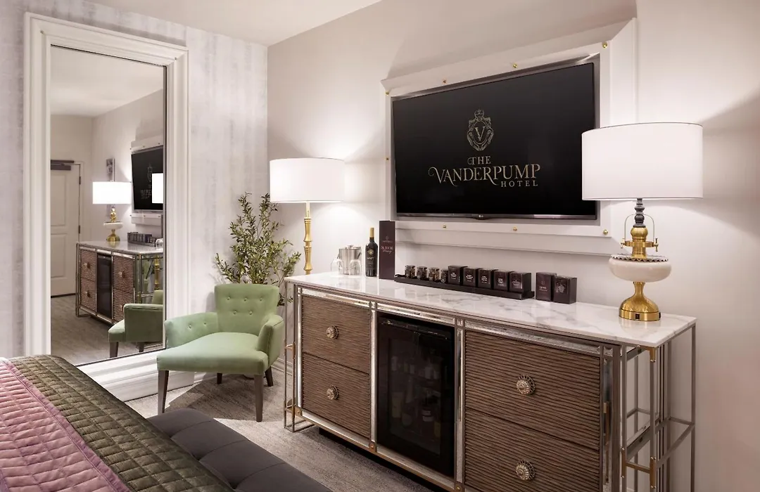 The Vanderpump Las Vegas Hotel & Casino - A Caesars Rewards Destination (Adults Only)-1