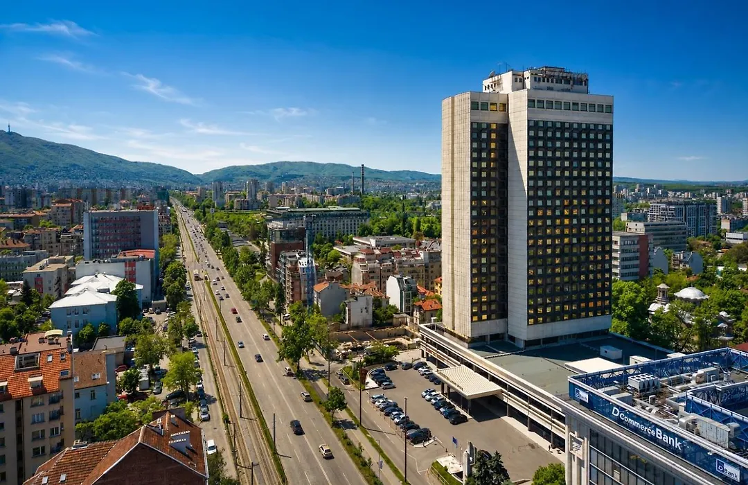 Astoria Grand Hotel-1