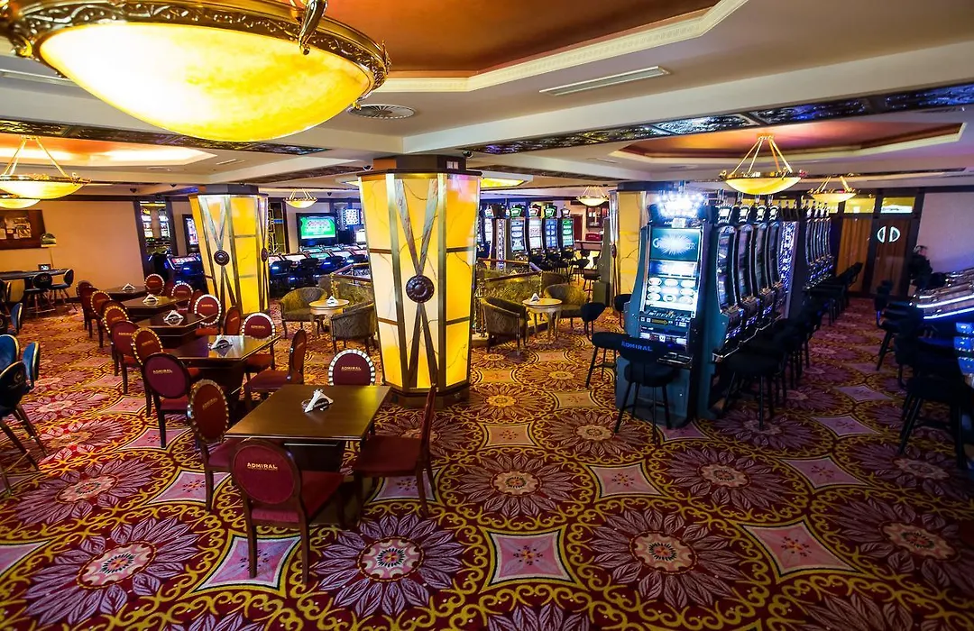 Casino & Hotel Royal-1