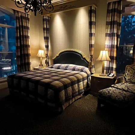 Celebrity Boutique Hotel-3