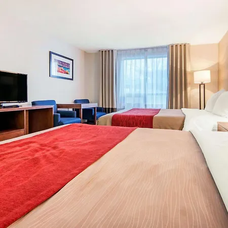 Comfort Inn Fallsview-3