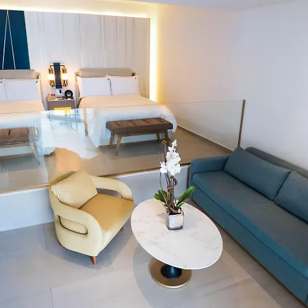 Hard Rock Hotel & Casino Punta Cana (Adults Only)-3